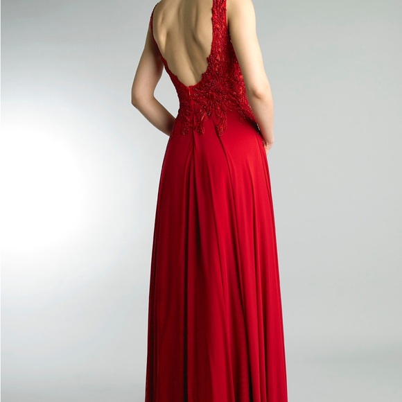 BASIX BLACK LABEL
D9267L
SLEEVELESS BEADED EMBROIDERED GOWN - Picture 12 of 14